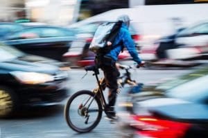 coursier à vélo