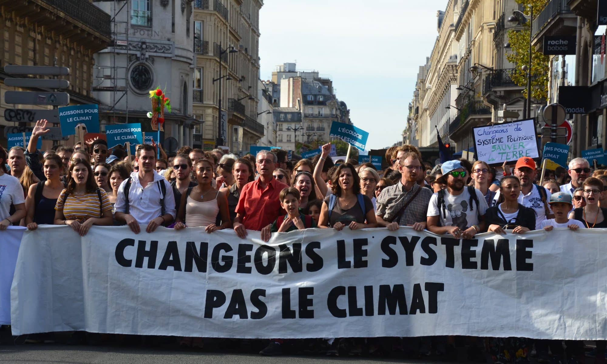 Gilets jaunes : le climat au centre des débats Gilets jaunes : le climat au centre des débats